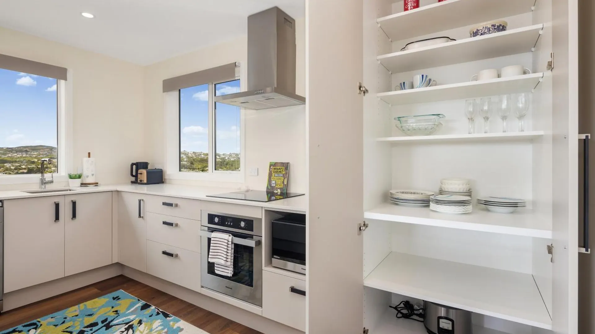 Stunning View, Privacy, Close To Ferry & Brand-New Wellington Casa de Férias